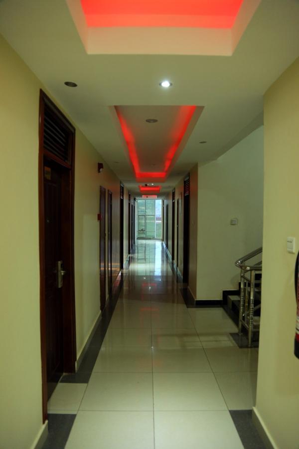 La Grande Hotel Kampala Exterior foto